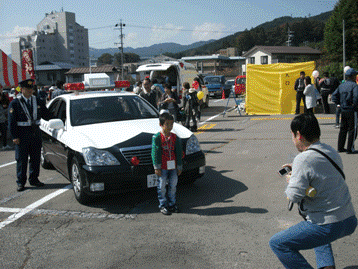 パトカー.gif